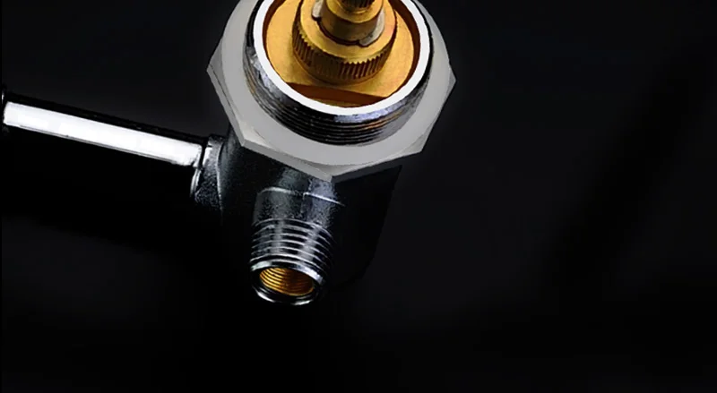 UB-810009_35