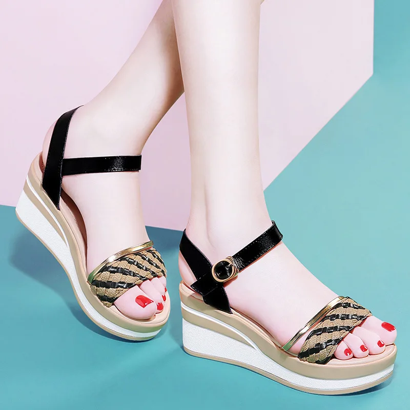 Sandals 2019 Slope Buckle Student Thick Bottom Muffin Toe Leisure Women's Shoes
Sandals 2019 Slope Buckle Student Thick Bottom Muffin Toe Leisure Women's Shoes