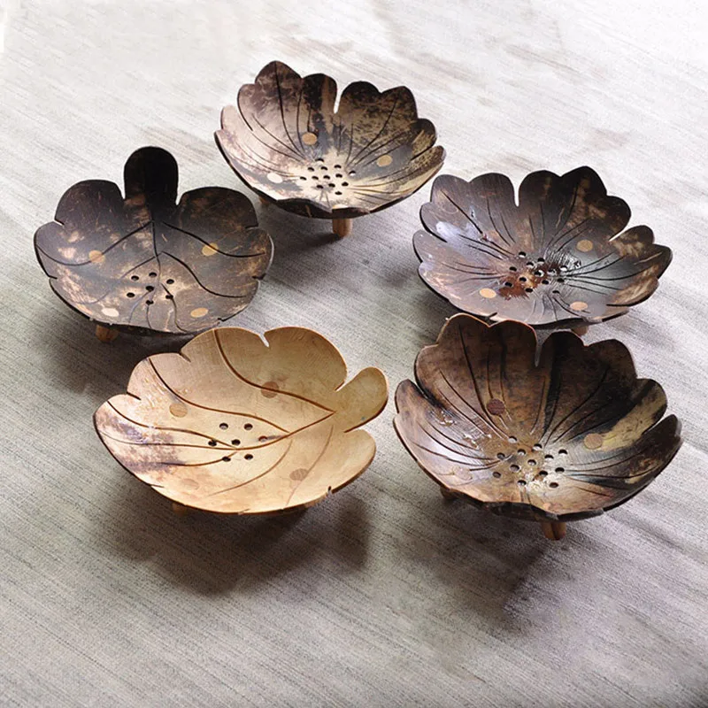 New Handmade Coconut shell Soap Dish Crafted soap holder soapbox plate container draining rack shower tray bathroom supplies
New Handmade Coconut shell Soap Dish Crafted soap holder soapbox plate container draining rack shower tray bathroom supplies