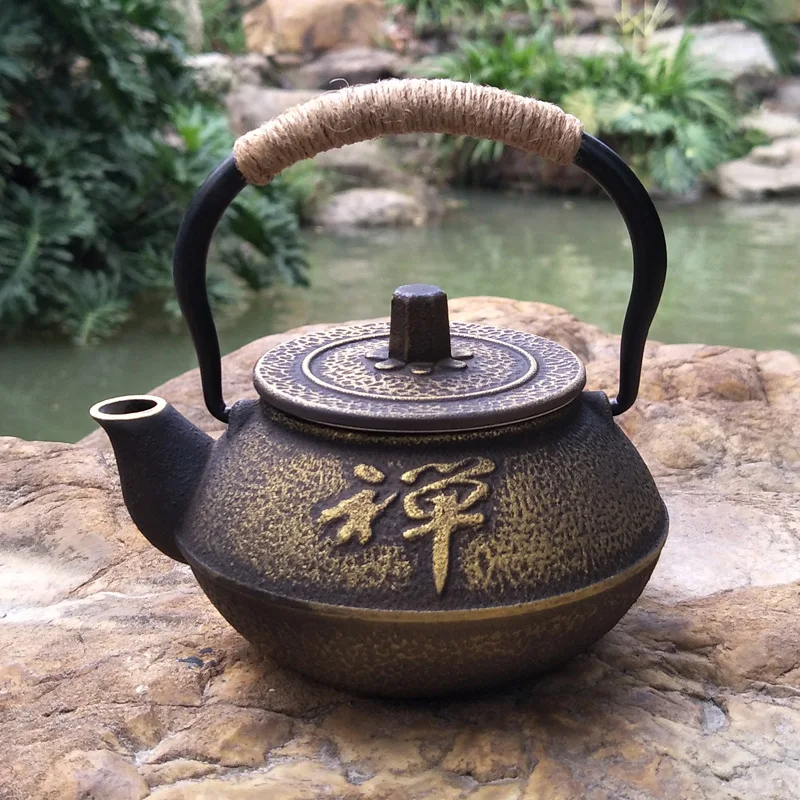 Cast Iron Teapot Japanese Tetsubin Kettle Tea Pot Drinkware Tool 300ml Kung Fu Infusers Stainless Steel Net Filter
Cast Iron Teapot Japanese Tetsubin Kettle Tea Pot Drinkware Tool 300ml Kung Fu Infusers Stainless Steel Net Filter
