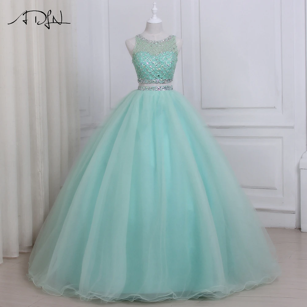 ADLN 2017 High Quality Two Piece Quinceanera Dress O-neck Sleeveless Beaded Crystals Sweet 16 Dresses Zipper-up Back
ADLN 2017 High Quality Two Piece Quinceanera Dress O-neck Sleeveless Beaded Crystals Sweet 16 Dresses Zipper-up Back