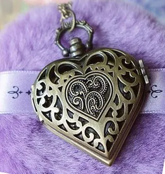 (1073) 12 pcs/lot free shipping fashion vintage antique bronze heart-shaped hollow pocket watch pendant necklaces
(1073) 12 pcs/lot free shipping fashion vintage antique bronze heart-shaped hollow pocket watch pendant necklaces