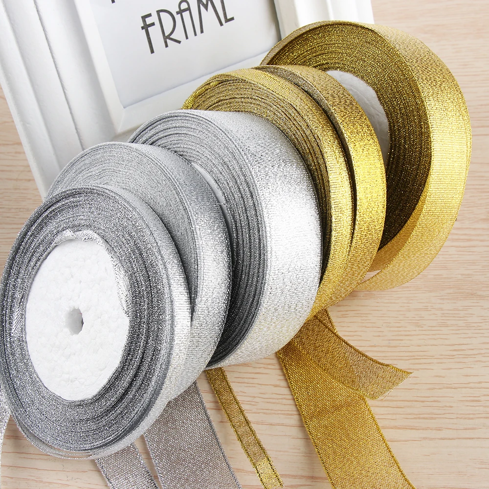 25Yards 6mm/15mm/25mm Silver/Gold Silk Satin Ribbon Gift Wrapping DIY Craft Christmas New Year Party Home Wedding Decoration
25Yards 6mm/15mm/25mm Silver/Gold Silk Satin Ribbon Gift Wrapping DIY Craft Christmas New Year Party Home Wedding Decoration