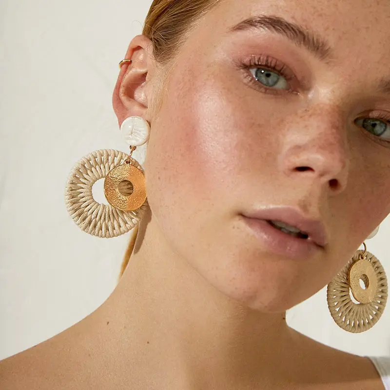 Flatfoosie 2019 Fashion Round Natural Thread Earrings For Women Bohemian Handmade Statement Woolen Drop Dangle Earring Jewelry
Flatfoosie 2019 Fashion Round Natural Thread Earrings For Women Bohemian Handmade Statement Woolen Drop Dangle Earring Jewelry