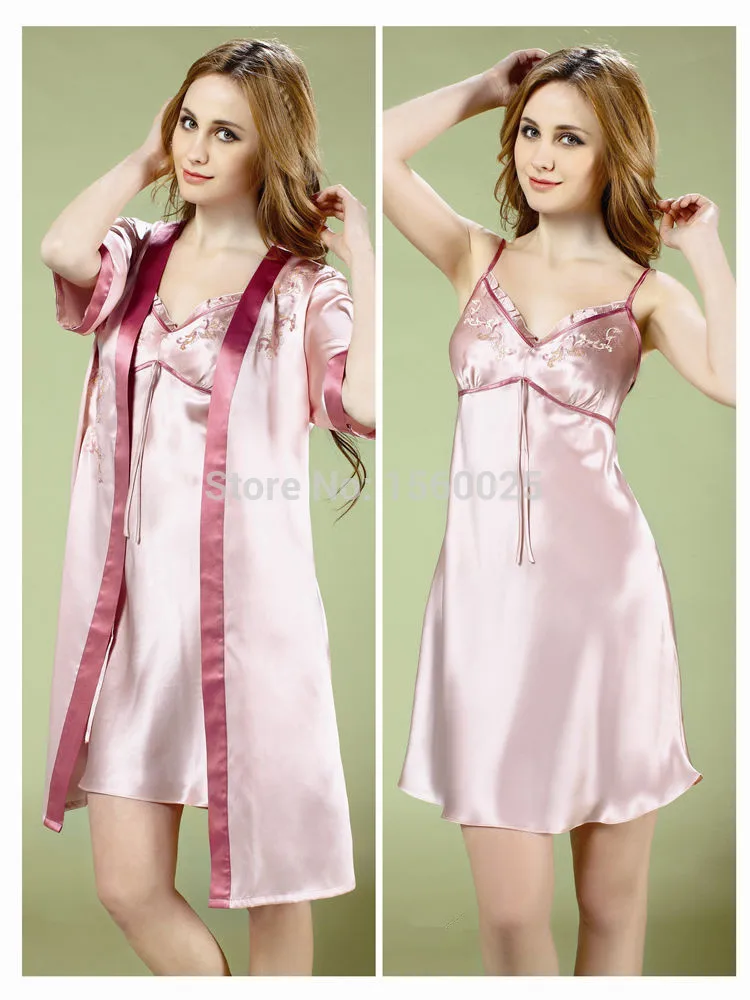 2017 Embroidered Silk Kimono Female 100% Mulberry Silk Robe Nightgown Twinset M/L/XL Free Shipping
2017 Embroidered Silk Kimono Female 100% Mulberry Silk Robe Nightgown Twinset M/L/XL Free Shipping