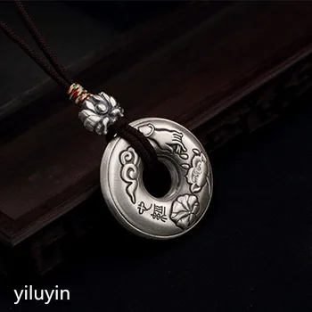 KJJEAXCMY Fine jewelry S990, hollowed out, clover flowers, riches and fringes, pure silver Thai silver sweater chain pendant
KJJEAXCMY Fine jewelry S990, hollowed out, clover flowers, riches and fringes, pure silver Thai silver sweater chain pendant