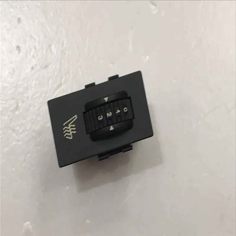 1pcs For Peugeot 508 & 3008 & For Citroen C5 Car Seat heating switch Auto Seat temperature adjustment switch button
1pcs For Peugeot 508 & 3008 & For Citroen C5 Car Seat heating switch Auto Seat temperature adjustment switch button