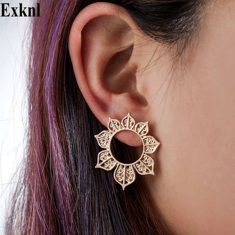 Exknl Brand Sun flower Vintage stud earrings big statement Round metal Geometric Gold Color fashion jewelry Earrings for women
Exknl Brand Sun flower Vintage stud earrings big statement Round metal Geometric Gold Color fashion jewelry Earrings for women