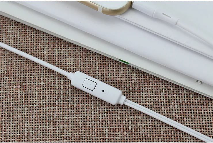 3.5mm Wired Earphone Stereo Music Earphones Earpiece Volume Control Earbuds Hands-free Headset With Mic For Iphone Andriod Phonee 3.5mm Wired Earphone Stereo Music Earphones Earpiece Volume Control Earbuds Hands-free Headset With Mic For Iphone Andriod Phonee