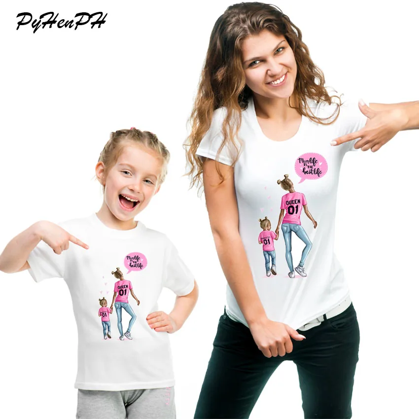 New 2019 Mother and Daughter Style T-shirt Mother Lif T shirt Women Girl Family Matching Tshirt femme Mother Mom Baby Tees
New 2019 Mother and Daughter Style T-shirt Mother Lif T shirt Women Girl Family Matching Tshirt femme Mother Mom Baby Tees