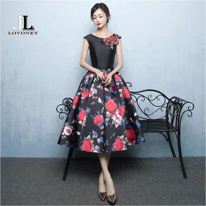 DEERVEADO M237 A-Line Satin Appliques Plus Size Short Prom Dresses 2019 Formal Party Dresses Floral Evening Gowns Ballkleider
DEERVEADO M237 A-Line Satin Appliques Plus Size Short Prom Dresses 2019 Formal Party Dresses Floral Evening Gowns Ballkleider