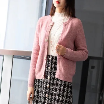 Edinburgh Small Fragrance Pearl Buckle Beef Cashmere Women cardigans Autumn Comfortable Wild Wool Sweater YYY80923
Edinburgh Small Fragrance Pearl Buckle Beef Cashmere Women cardigans Autumn Comfortable Wild Wool Sweater YYY80923