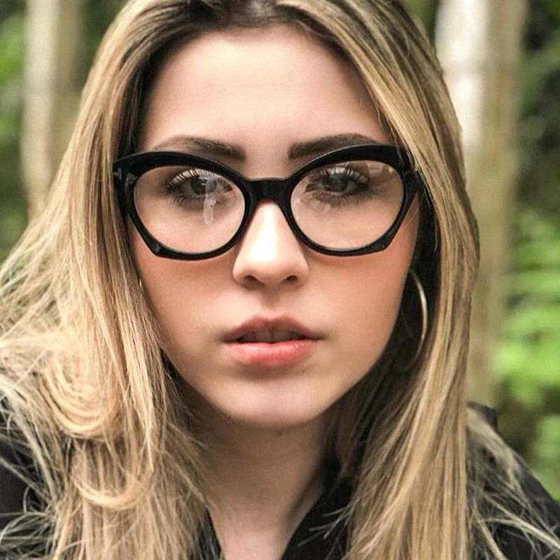 PAWXFB 2019 New Glasses Frames Women Trending Rivet Optical Fashion Computer Clear lens Glasses Female Eyewear Frames
PAWXFB 2019 New Glasses Frames Women Trending Rivet Optical Fashion Computer Clear lens Glasses Female Eyewear Frames