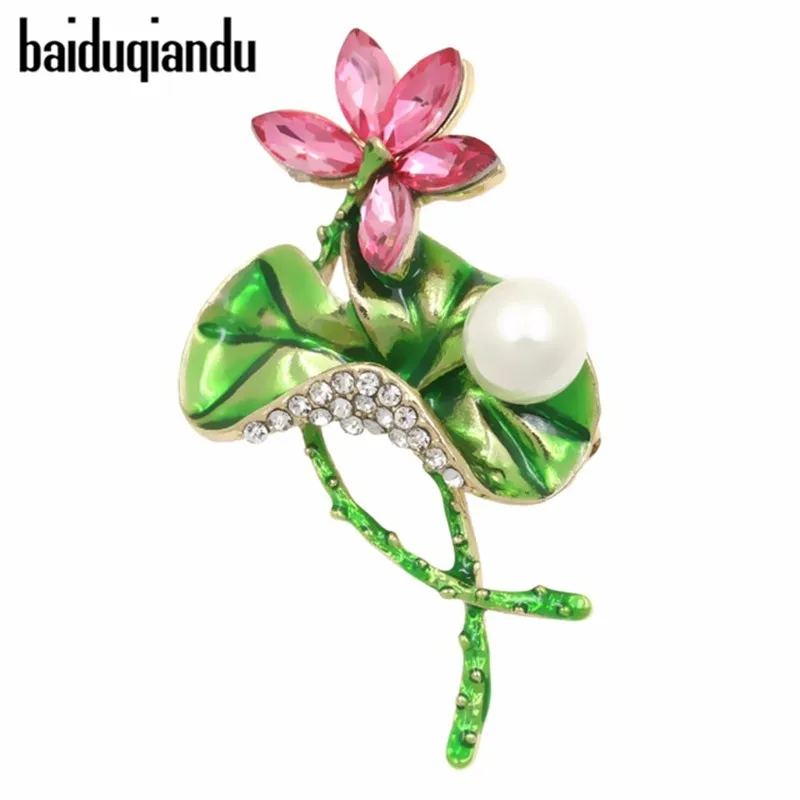 baiduqiandu Factory Direct Sale Enamel Women Lotus Flower Brooch With Pink Crystal Clear Rhinestones And Big Green Leaf
baiduqiandu Factory Direct Sale Enamel Women Lotus Flower Brooch With Pink Crystal Clear Rhinestones And Big Green Leaf
