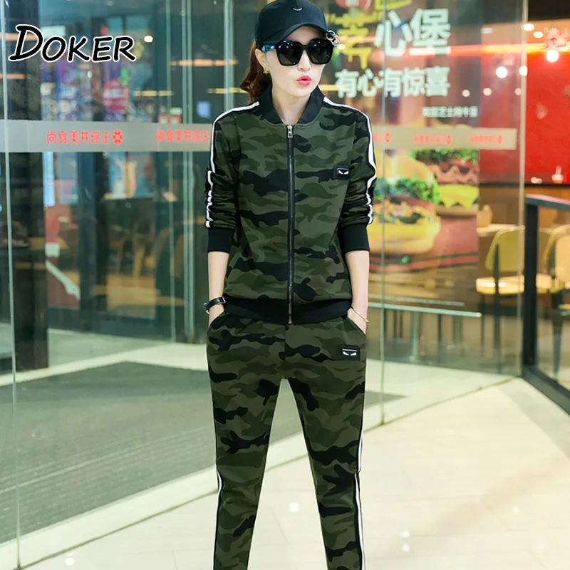 Camouflage Two Piece Set Tracksuit Women Zipper Cardigan Tops And Pants 2pcs Sweatshirts Female Army Green Casual Sporting Suits
Camouflage Two Piece Set Tracksuit Women Zipper Cardigan Tops And Pants 2pcs Sweatshirts Female Army Green Casual Sporting Suits