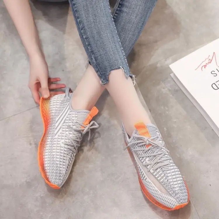 Brand New Designers Women Sneakers Breathable Stretch Fabric Trainers Shoes Round Toe Lace Up Zapatos Mixed Color Clear Sole
Brand New Designers Women Sneakers Breathable Stretch Fabric Trainers Shoes Round Toe Lace Up Zapatos Mixed Color Clear Sole