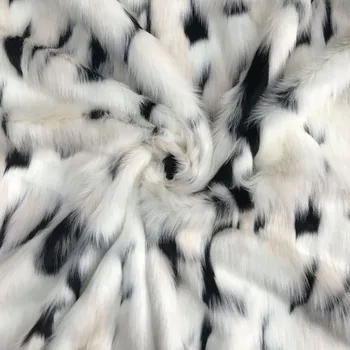 Autumn and winter faux fur Milk white jacquard plush Whole faux fur coat fabric Home textile fabric plush
Autumn and winter faux fur Milk white jacquard plush Whole faux fur coat fabric Home textile fabric plush
