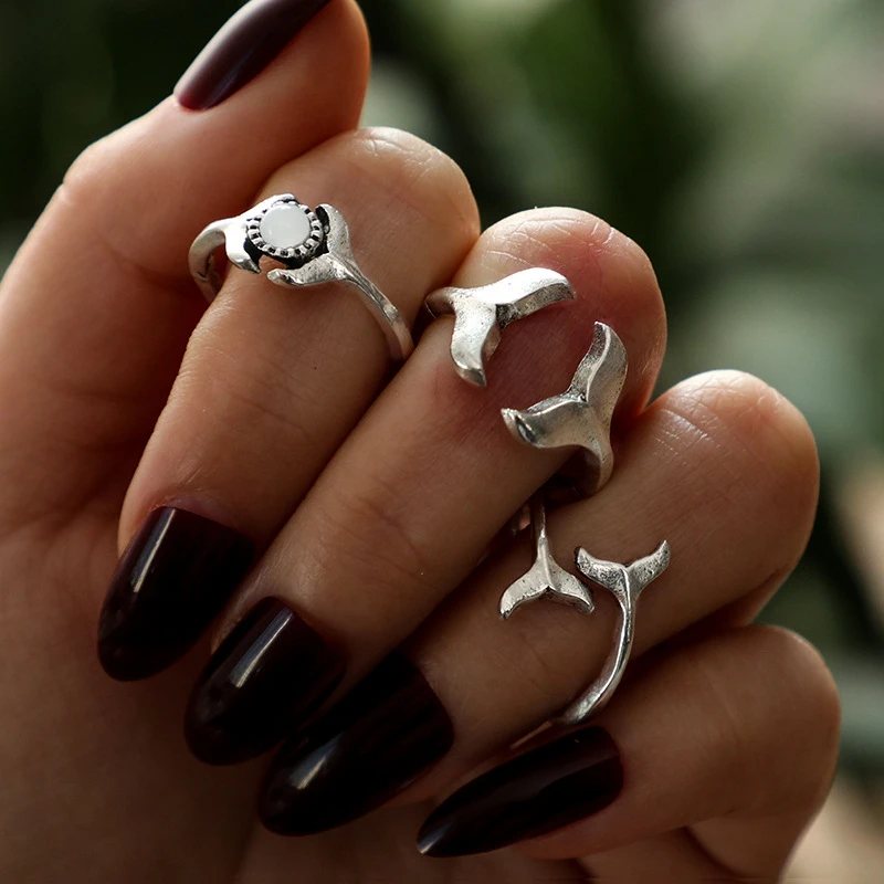 SHUANGR Boho Mermaid Fish Tail Knuckle Rings Set for Women Antique Silver Color Star Heart Midi Finger Knuckle Rings Jewelry
SHUANGR Boho Mermaid Fish Tail Knuckle Rings Set for Women Antique Silver Color Star Heart Midi Finger Knuckle Rings Jewelry