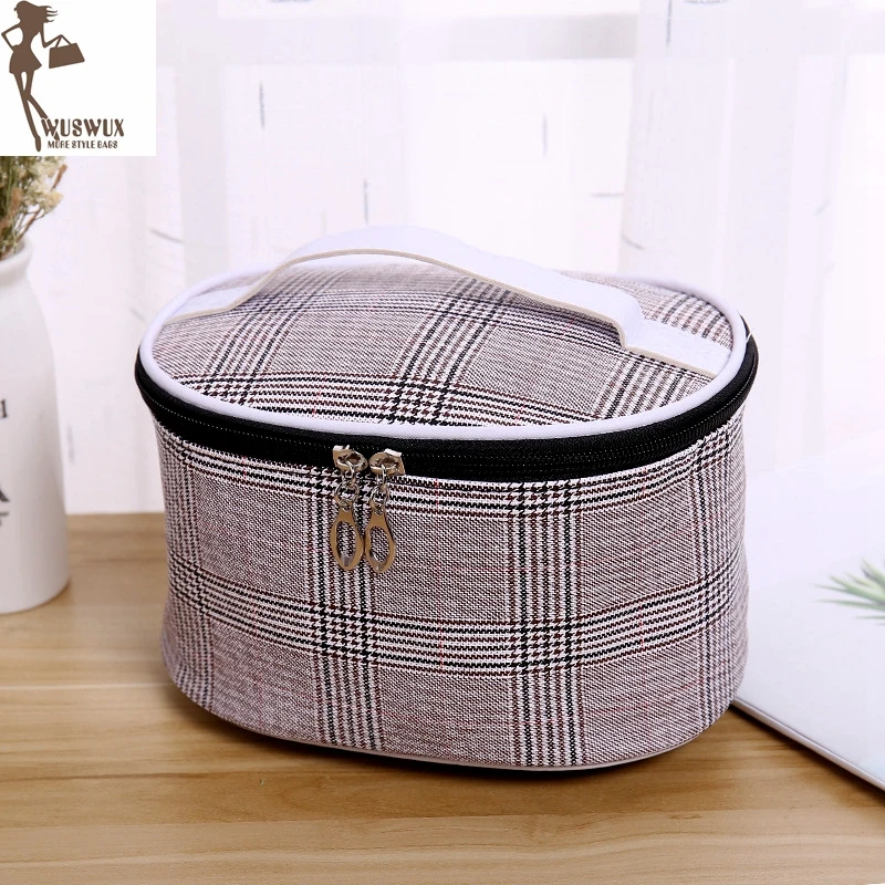 new fashion PU women make up bag travel organizer cosmetic bag cases professional makeup case suitcase toiletry pouch beauty bag
new fashion PU women make up bag travel organizer cosmetic bag cases professional makeup case suitcase toiletry pouch beauty bag
