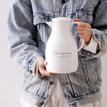 Nordic simple wind small fresh insulation kettle glass liner household thermos outdoor travel thermos bottle 900ml
Nordic simple wind small fresh insulation kettle glass liner household thermos outdoor travel thermos bottle 900ml