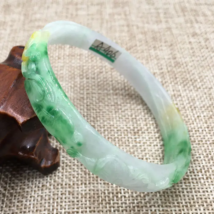 A-406 Beautiful Hand-carved Emerald Green Jadeite Jade Gems Bracelet Bangle 59mm
A-406 Beautiful Hand-carved Emerald Green Jadeite Jade Gems Bracelet Bangle 59mm