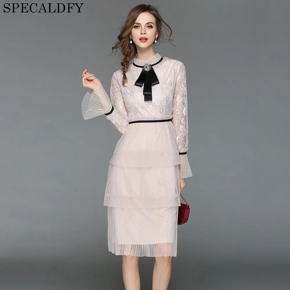 High Quality Women Fashion 2018 Spring Elegant Mesh Dress Women Flare Sleeve Ruffle Cake Lace Dresses Party Dresses Robe Femme
High Quality Women Fashion 2018 Spring Elegant Mesh Dress Women Flare Sleeve Ruffle Cake Lace Dresses Party Dresses Robe Femme