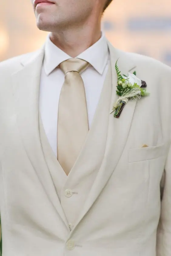 Custom Made Classic Style Men Slim Fit Suit Groom Tuxedos/Notch Lapel Groomsmen Men Wedding Suits(jacket+pant+vest)
Custom Made Classic Style Men Slim Fit Suit Groom Tuxedos/Notch Lapel Groomsmen Men Wedding Suits(jacket+pant+vest)