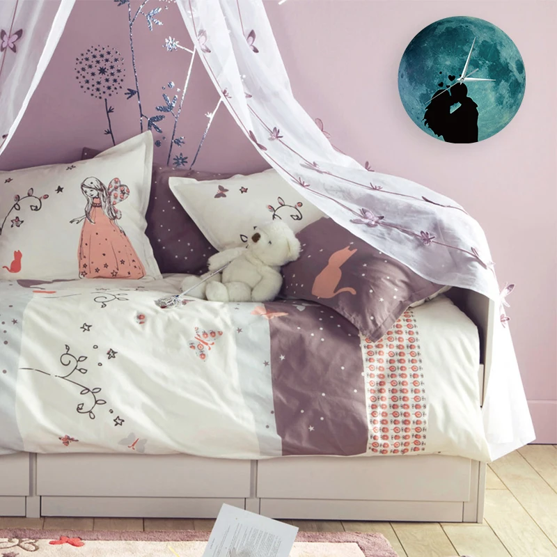 Funlife(TM) Morden Design Lover Kiss Wall Clock,Romantic Glowing moon Bedroom Decoration,Quartz Silence Home Decor,30cm 12inch
Funlife(TM) Morden Design Lover Kiss Wall Clock,Romantic Glowing moon Bedroom Decoration,Quartz Silence Home Decor,30cm 12inch