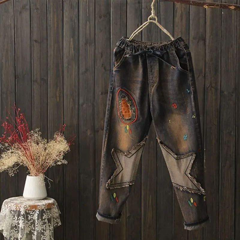 Spring Autumn Women Jeans Plus Size Elastic Waist Loose Denim Harem Pants Embroidery Vintage Ripped Jeans good quality D106
Spring Autumn Women Jeans Plus Size Elastic Waist Loose Denim Harem Pants Embroidery Vintage Ripped Jeans good quality D106