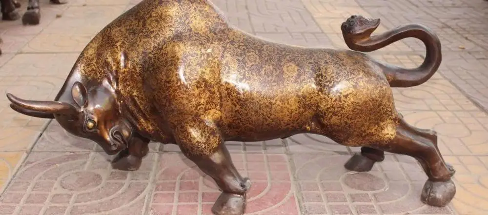 29" Chinese Huge Bronze Gilt Animal Bull Rhinoceros Horn Oxen Ox Flower Statue
29" Chinese Huge Bronze Gilt Animal Bull Rhinoceros Horn Oxen Ox Flower Statue
