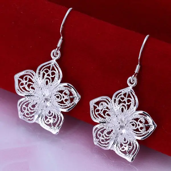 925 sterling silver earrings , silver plated fashion jewelry , Flower Earrings E035 /dkeambla edoamuva LKNSPCE035
925 sterling silver earrings , silver plated fashion jewelry , Flower Earrings E035 /dkeambla edoamuva LKNSPCE035