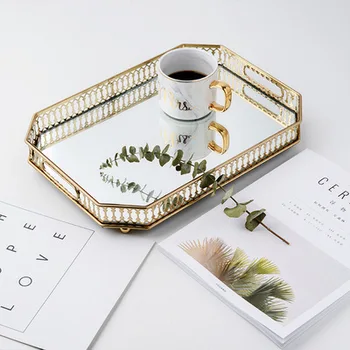 Oval Dotted Fruit Plate Nordic Glass Storage Tray Iron Gold Plated Mirror Bottom Tray Desktop Small Items Jewelry Display Tray
Oval Dotted Fruit Plate Nordic Glass Storage Tray Iron Gold Plated Mirror Bottom Tray Desktop Small Items Jewelry Display Tray