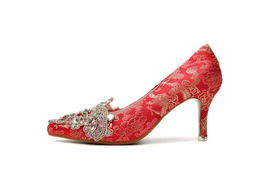2019 new spring and autumn red toasting wedding high heel embroidered bride wedding shoes
2019 new spring and autumn red toasting wedding high heel embroidered bride wedding shoes