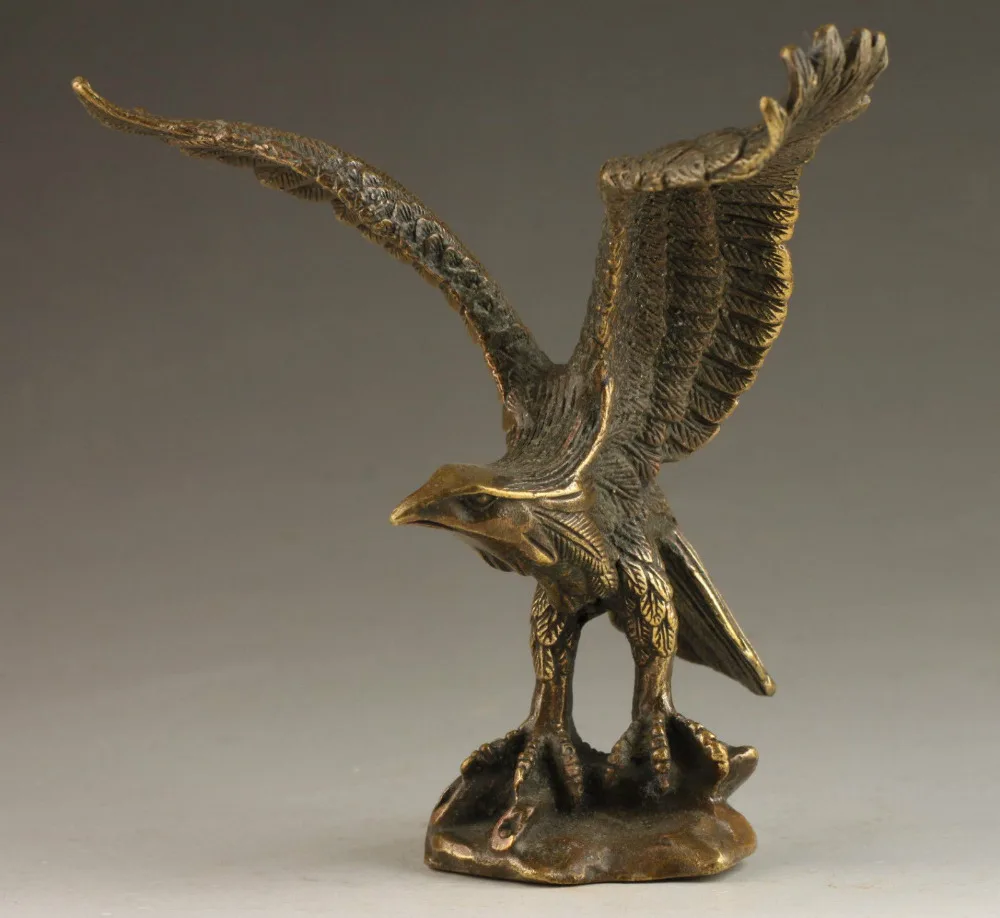 67110324+++Superb Chinese Collectable Handmade Carving Vivid Bronze Statue Eagle
67110324+++Superb Chinese Collectable Handmade Carving Vivid Bronze Statue Eagle