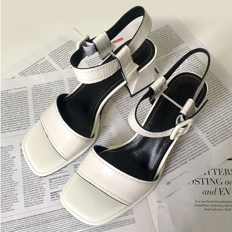 MELODIE Summer New Style Genuine Leather High Heels Shoes Women Square Heel Buckle Strap Women Shoes Sandals MCJ430 *
MELODIE Summer New Style Genuine Leather High Heels Shoes Women Square Heel Buckle Strap Women Shoes Sandals MCJ430 *