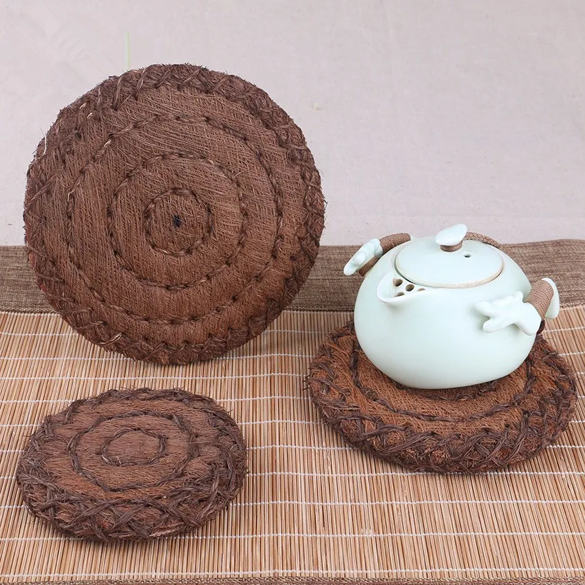 Handmade Coffee Tea Cup Coaster Palm Fiber Hand-woven Kungfu Tea Set Round Table Mat Natural Drink Tea Pot Pad Home Decoration
Handmade Coffee Tea Cup Coaster Palm Fiber Hand-woven Kungfu Tea Set Round Table Mat Natural Drink Tea Pot Pad Home Decoration