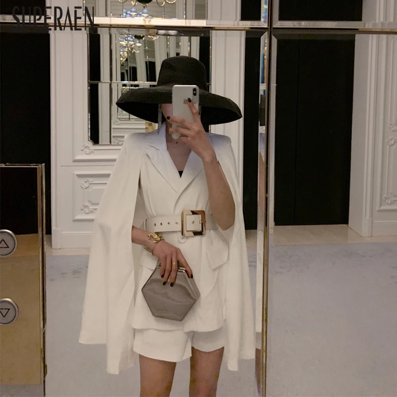 SuperAen Fashion Women's Sets Summer and Spring 2019 New Korean Style Tops Solid Color Temperament High Waist Shorts Two-piece
SuperAen Fashion Women's Sets Summer and Spring 2019 New Korean Style Tops Solid Color Temperament High Waist Shorts Two-piece