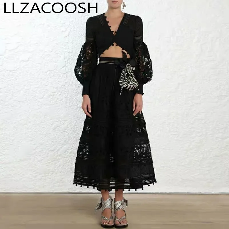 High Quality Runway Designer embroidery Hollow out 2 Piece Set Short Shirt Top+High Waist Long Skirts Elegant Sexy Woman Suits
High Quality Runway Designer embroidery Hollow out 2 Piece Set Short Shirt Top+High Waist Long Skirts Elegant Sexy Woman Suits