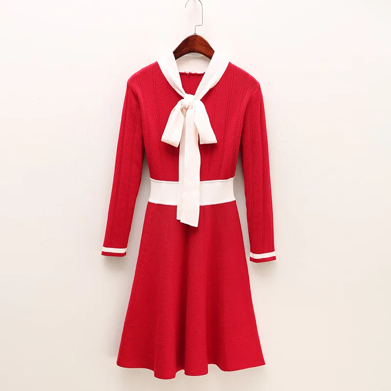 Autumn and winter new Korean version of the small incense wind long sleeve hit color bow A type knitted dress
Autumn and winter new Korean version of the small incense wind long sleeve hit color bow A type knitted dress