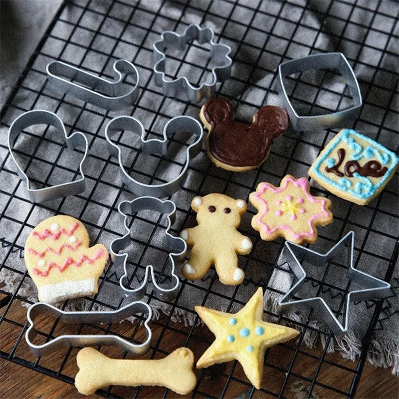 1pc Cartoon Cookies Mold Cake Stainless Steel Cookie Cutter Frame Molds Kitchen DIY Biscuits mold B0
1pc Cartoon Cookies Mold Cake Stainless Steel Cookie Cutter Frame Molds Kitchen DIY Biscuits mold B0