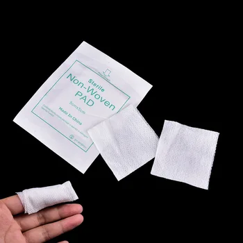 10Pcs 5 x 5cm Large Wound Non-woven Aid Bandage Breathable Medical Adhesive Wound Dressing Band aid Bandage For Baby Care
10Pcs 5 x 5cm Large Wound Non-woven Aid Bandage Breathable Medical Adhesive Wound Dressing Band aid Bandage For Baby Care