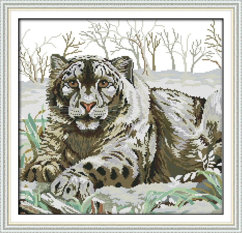Tiger in the Snow cross stitch kit 14ct 11ct pre stamped canvas embroidery DIY handmade needlework
Tiger in the Snow cross stitch kit 14ct 11ct pre stamped canvas embroidery DIY handmade needlework