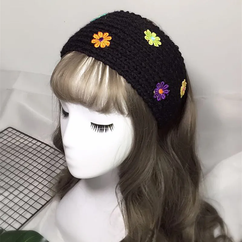 2019 Fashion Lady Knitted Turban Headbands Elastic Hair Band Women Winter Warm Floral Stretch Headband Hairband Crochet Headwrap
2019 Fashion Lady Knitted Turban Headbands Elastic Hair Band Women Winter Warm Floral Stretch Headband Hairband Crochet Headwrap