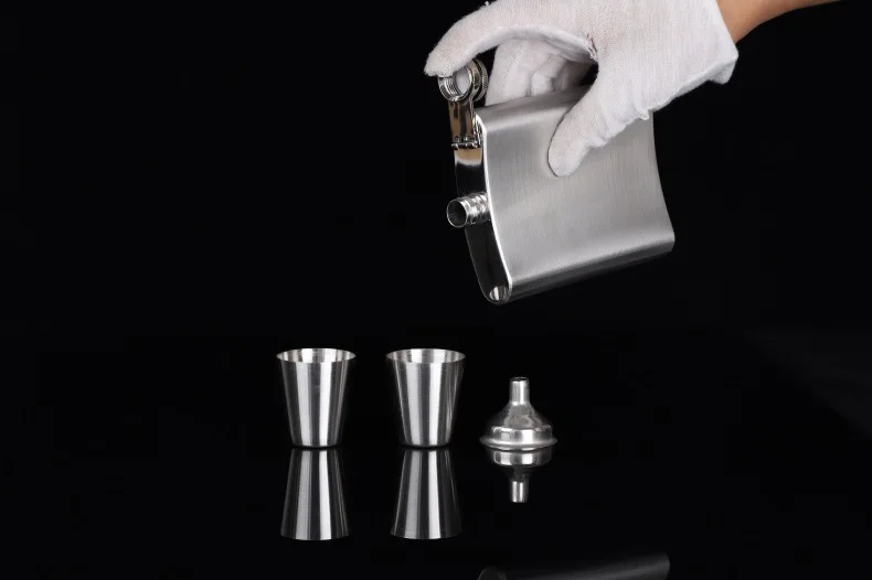 5pcs/lot pocket Whiskey wine pot stainless steel 8OZ Alcohol Flagon wine cup funnel portable Drinkware hip flask gift package
5pcs/lot pocket Whiskey wine pot stainless steel 8OZ Alcohol Flagon wine cup funnel portable Drinkware hip flask gift package
