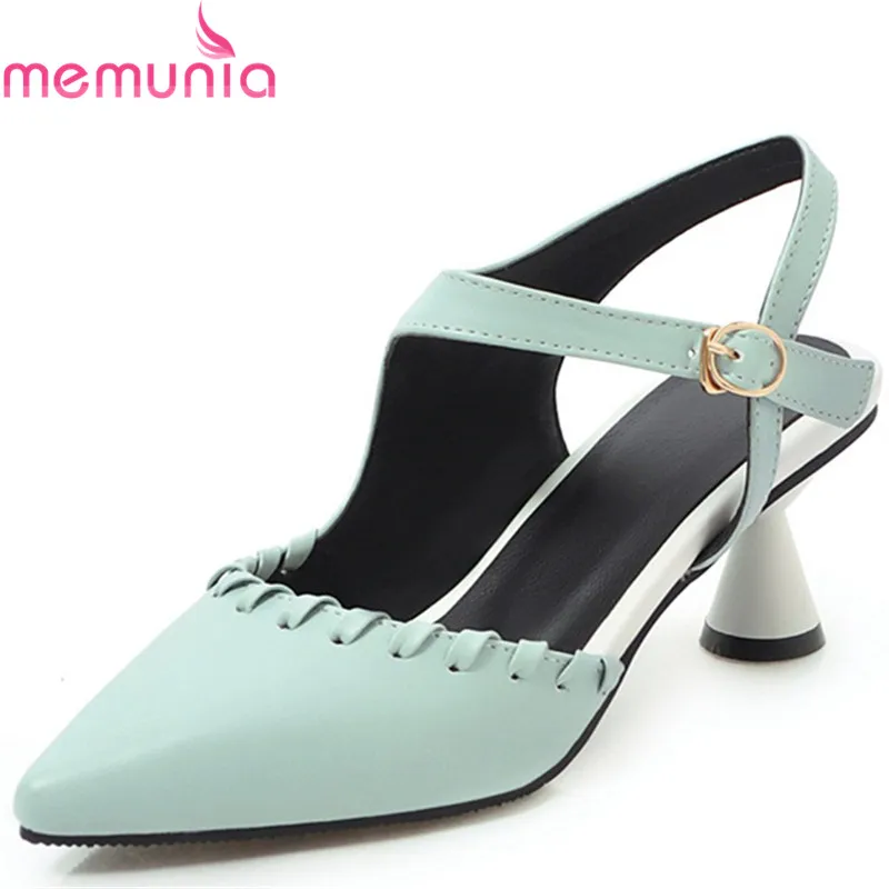 MEMUNIA 2019 new arrive women pumps buckle high heels shoes ladies summer shoes pointed toe slingback fashion dress shoes woman 
MEMUNIA 2019 new arrive women pumps buckle high heels shoes ladies summer shoes pointed toe slingback fashion dress shoes woman