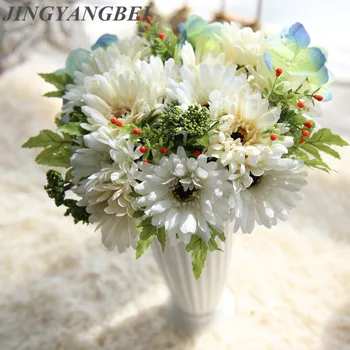 A bunch of 7 heads African Chrysanthemum Fu Lang Bouquet Sunflower Simulation Flower Wedding Holding Flower
A bunch of 7 heads African Chrysanthemum Fu Lang Bouquet Sunflower Simulation Flower Wedding Holding Flower