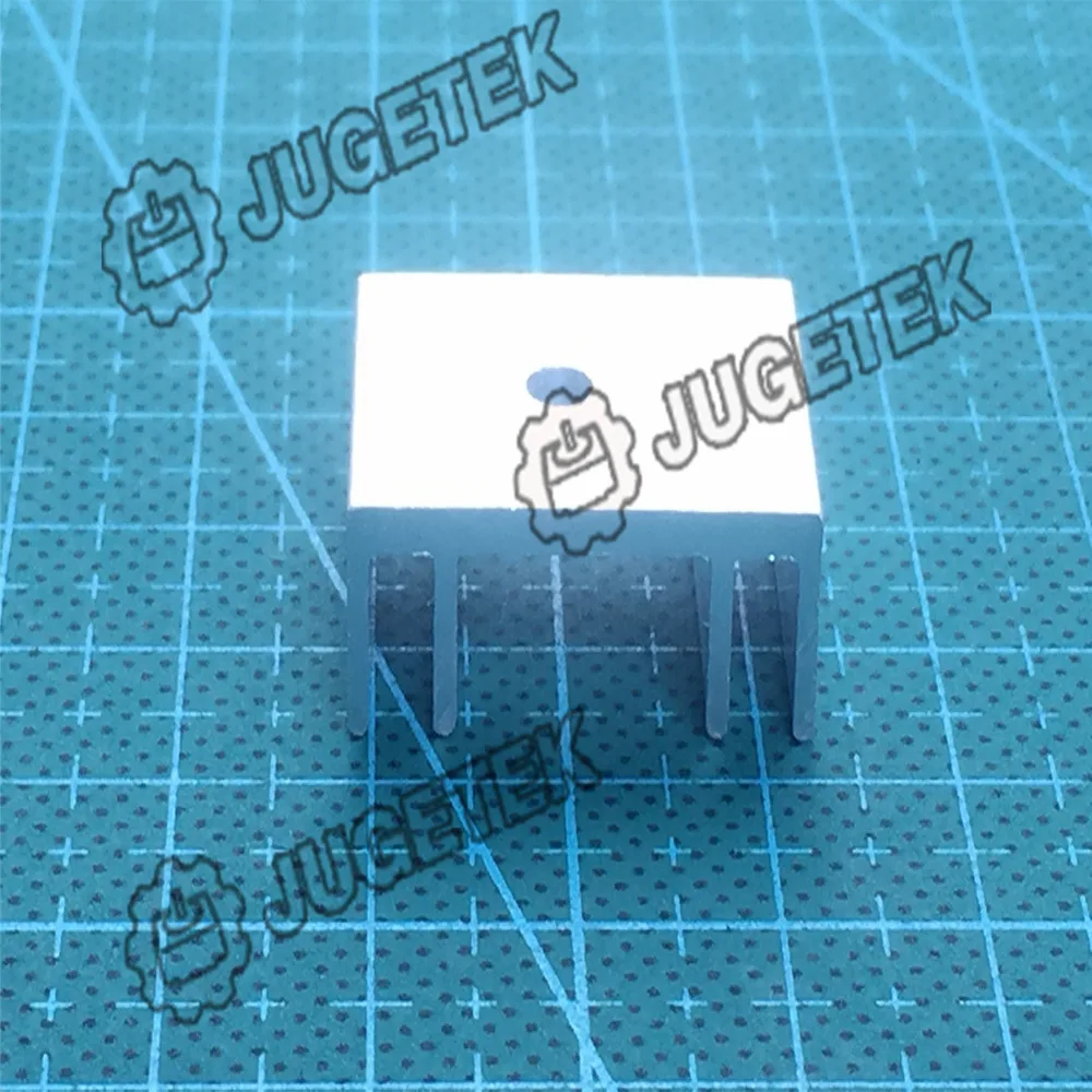 10pcs/lot 24mm length 20mm width 10mm height High Quality Super Heat Conduction Aluminum Silver Heatsink with a Hole
10pcs/lot 24mm length 20mm width 10mm height High Quality Super Heat Conduction Aluminum Silver Heatsink with a Hole