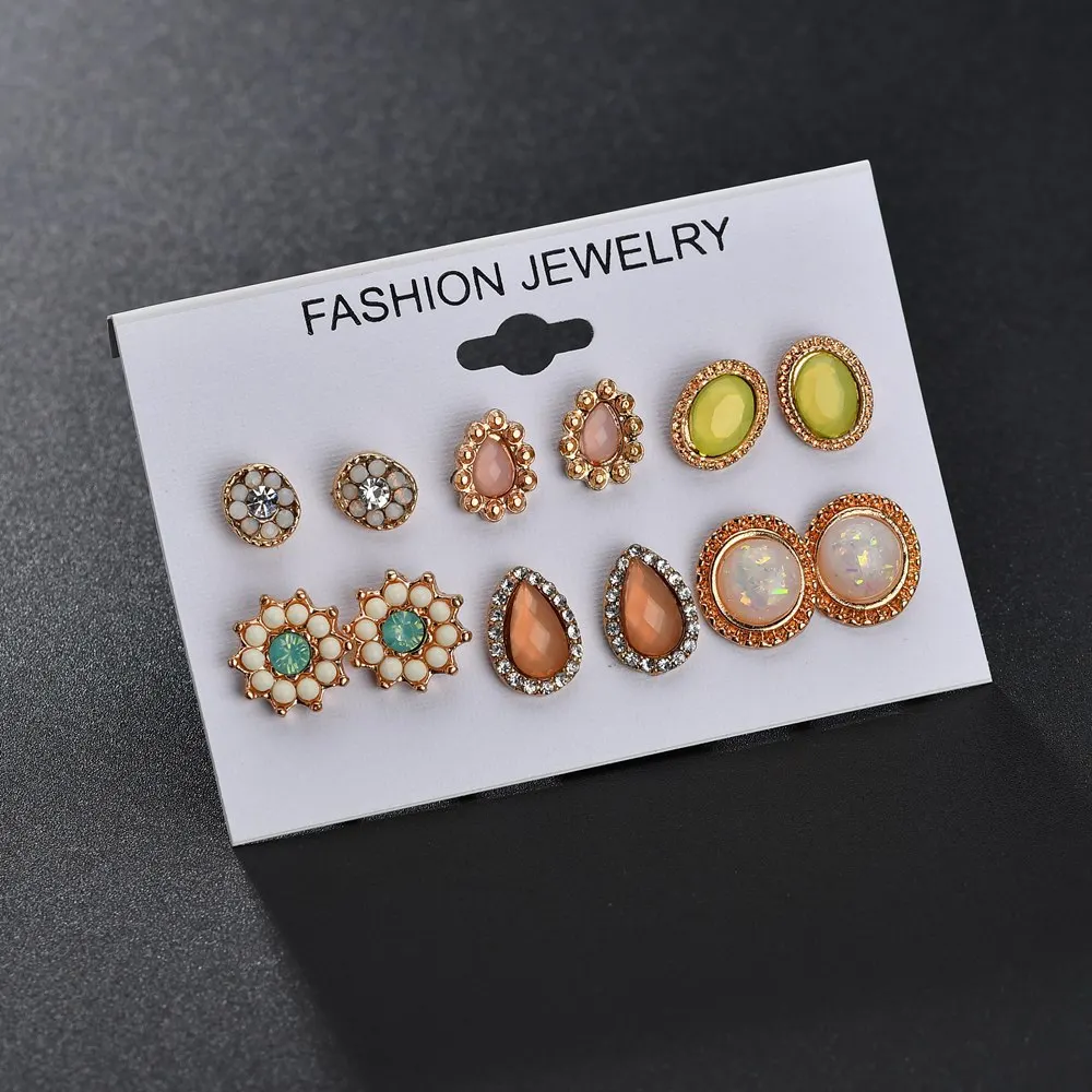 SexeMara Bohemia Flower Stone Stud Earrings Set Women Fashion Cubic Zirconia Round Earring Statement Ethnic Party Jewelry Gift
SexeMara Bohemia Flower Stone Stud Earrings Set Women Fashion Cubic Zirconia Round Earring Statement Ethnic Party Jewelry Gift
