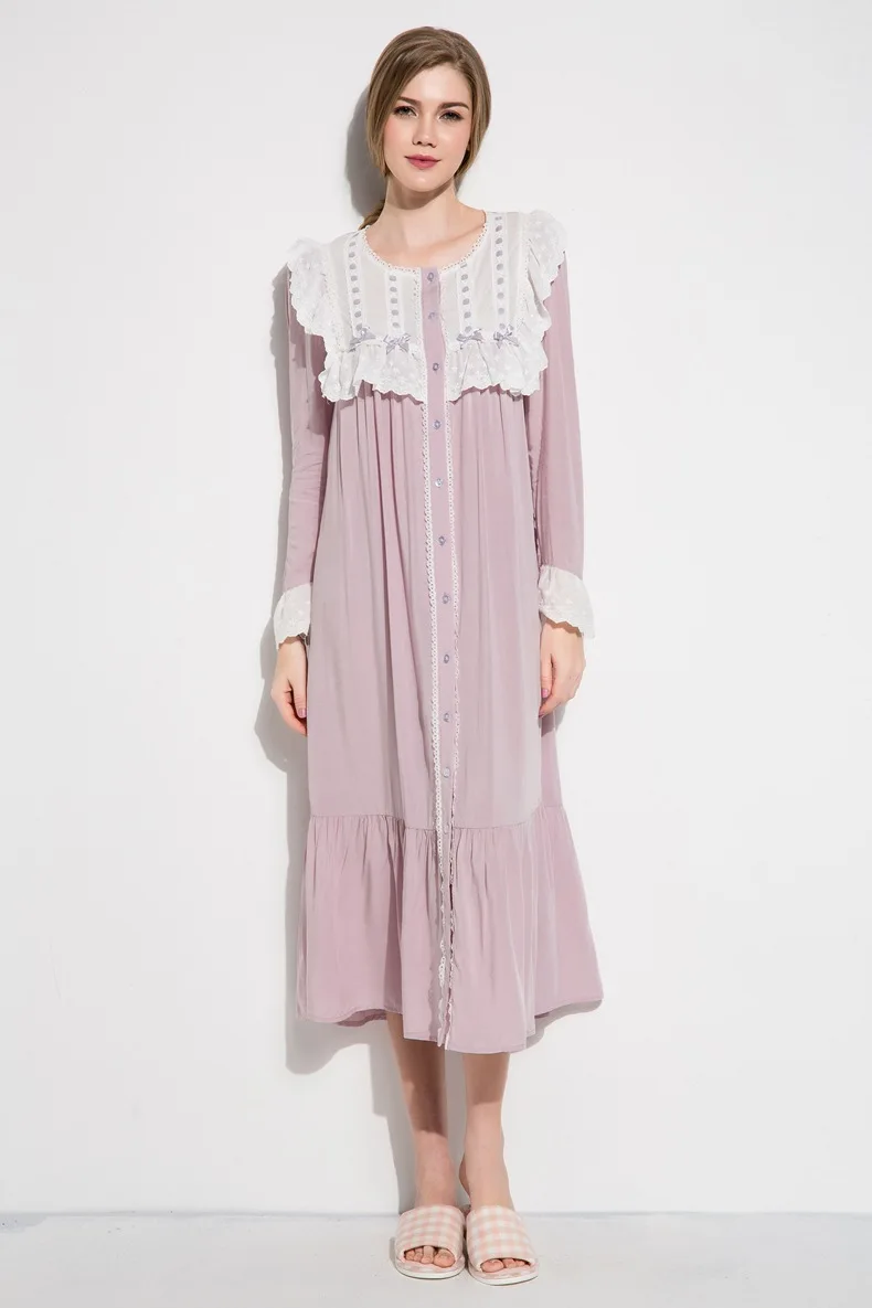 Free Shipping 2018 New Spring Princess Nightdress Women's Long Pyjamas Purple Nightgown Soft Material Sleepwear Ladies negligee
Free Shipping 2018 New Spring Princess Nightdress Women's Long Pyjamas Purple Nightgown Soft Material Sleepwear Ladies negligee