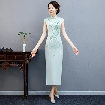 2019 Sexy Long Cheongsam Traditional Chinese style Short Sleeve Dress Womens Summer Rayon Qipao Slim Party Dresses Vestido
2019 Sexy Long Cheongsam Traditional Chinese style Short Sleeve Dress Womens Summer Rayon Qipao Slim Party Dresses Vestido